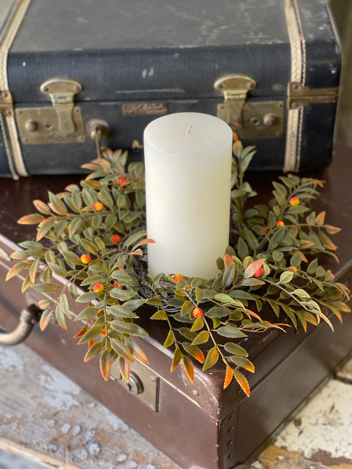 Firethorn Berry Candle Ring