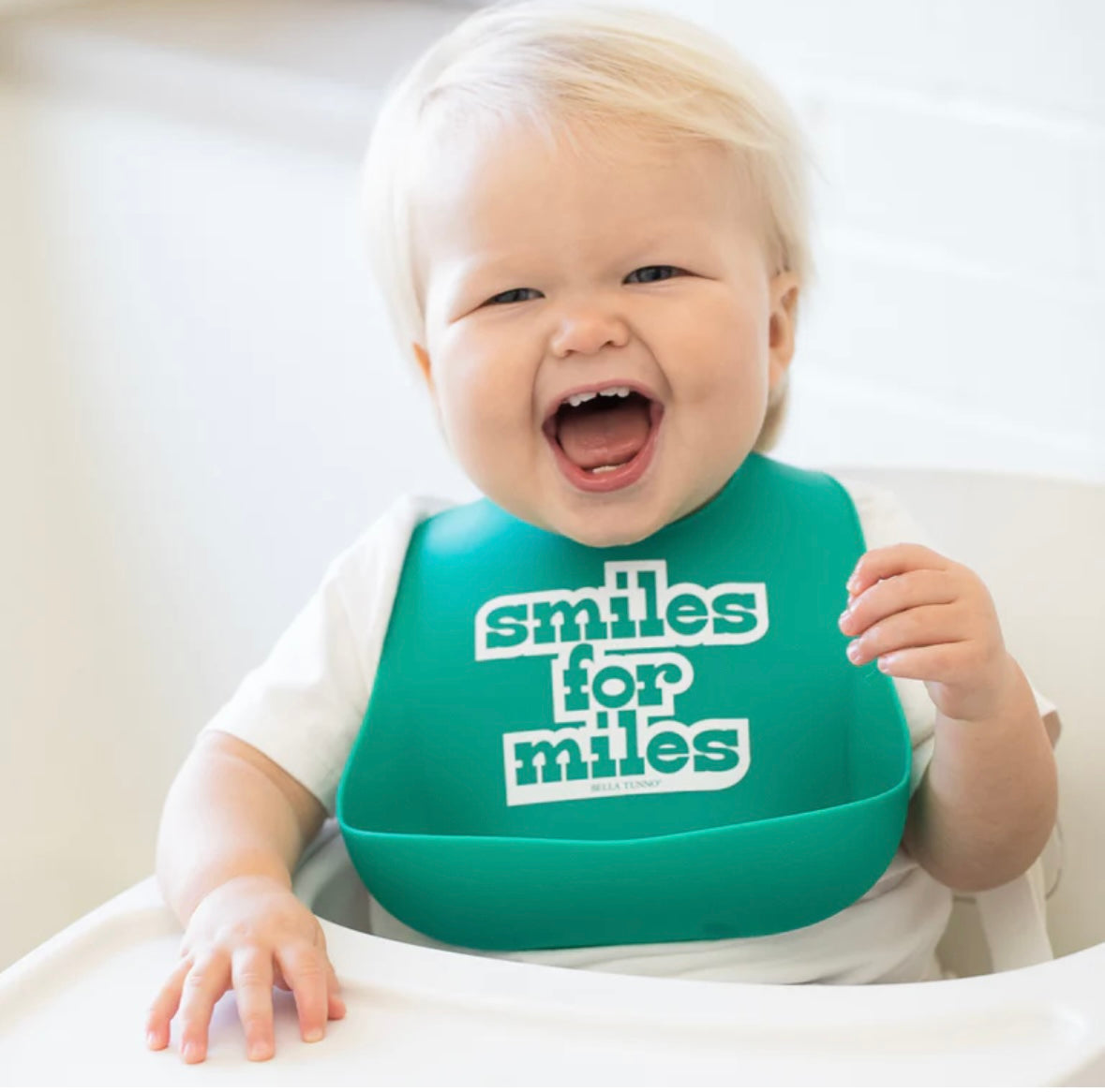 Smiles for Miles Wonder Bib
