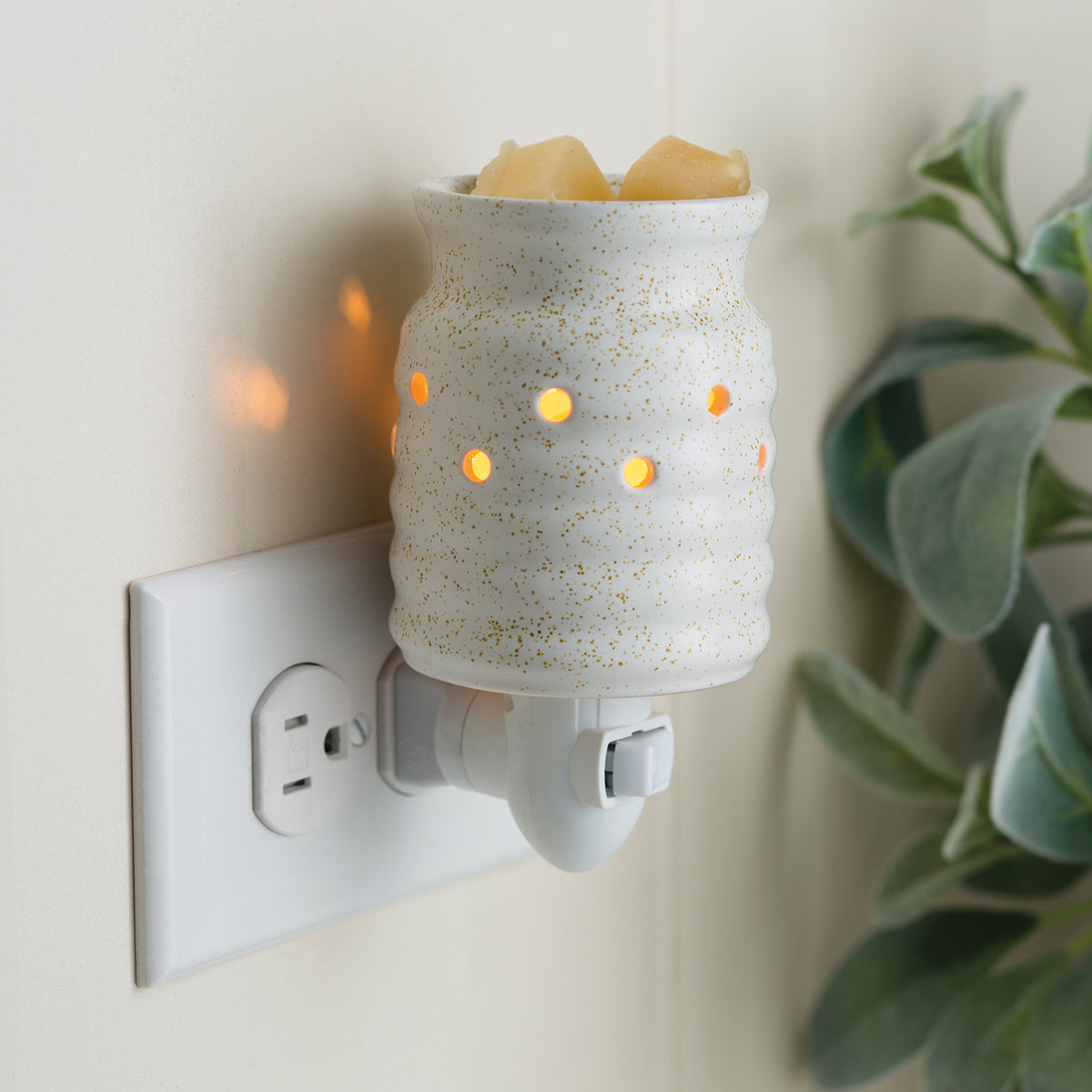 Farmhouse Plug In Fragrance Warmer