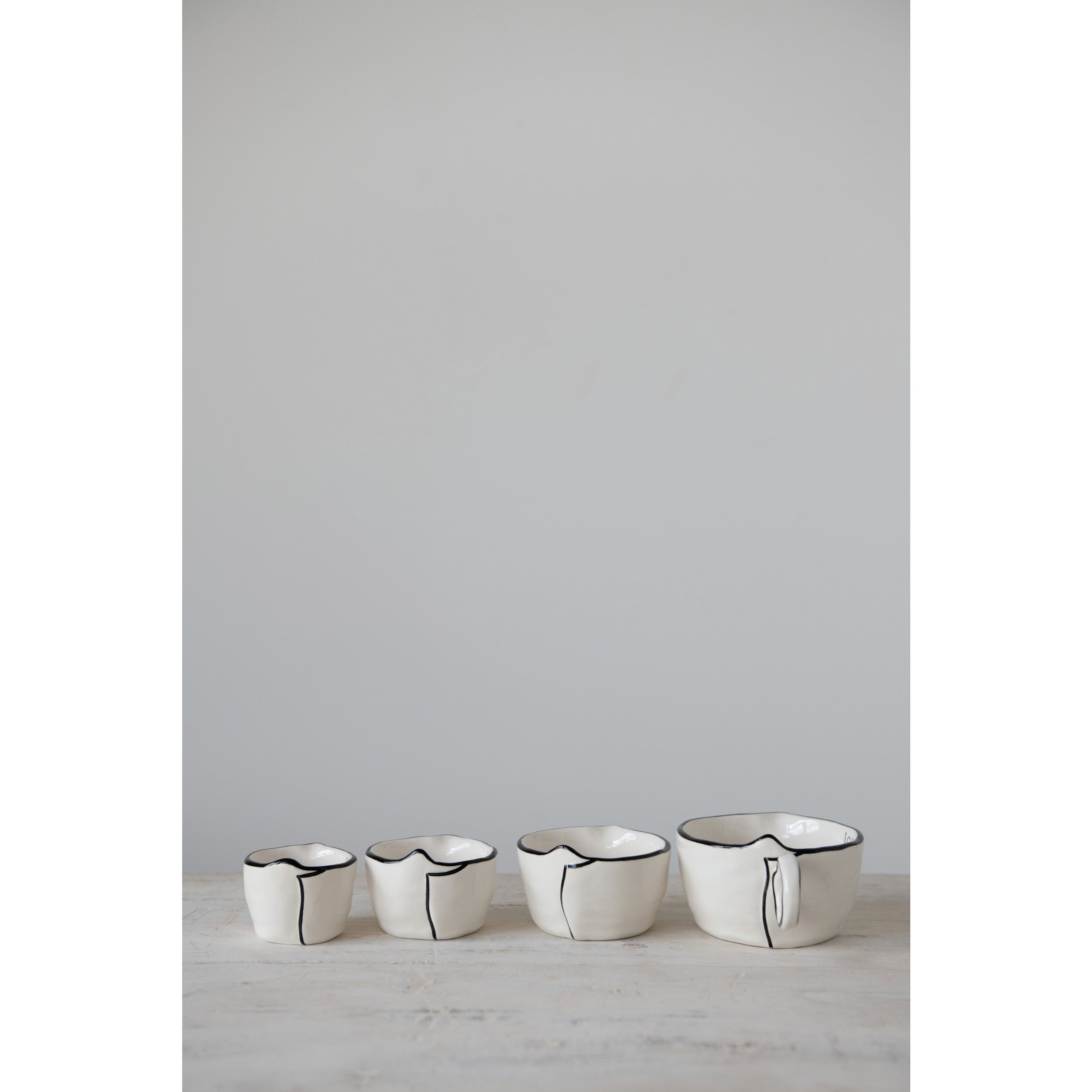 Stoneware Measuring Cups (Set of 4)