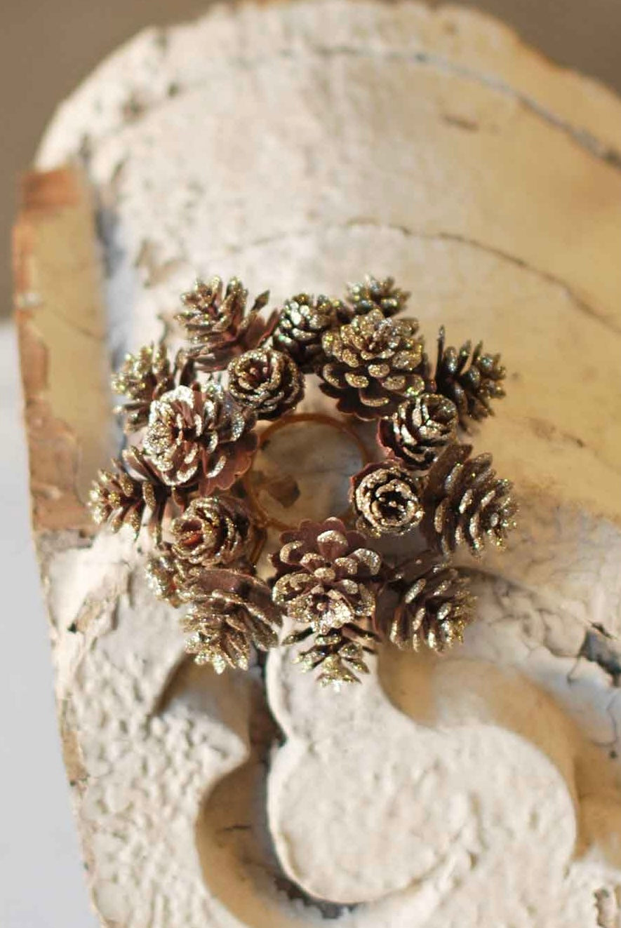 Shimmer Pine Cone Candle Ring