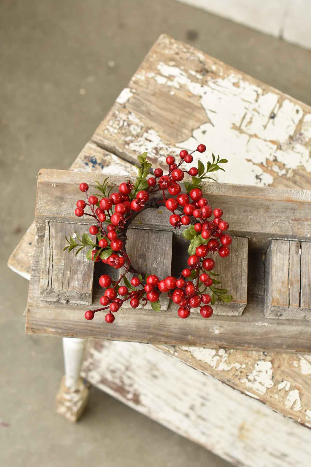 Berry & Leaf Candle Ring - Small