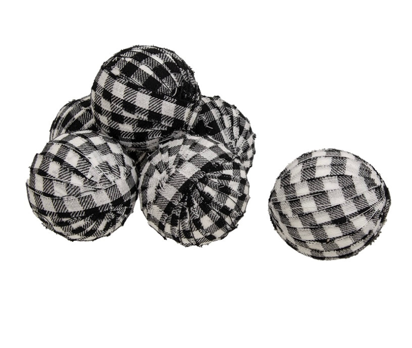 Black Buffalo Check Rag Balls - Set/6