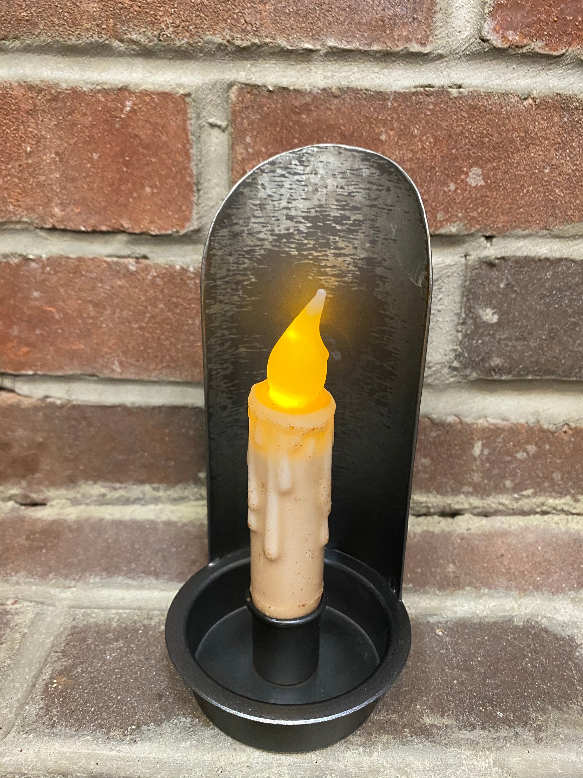 Small Farmstead Sconce